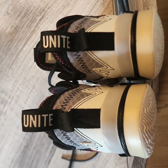 Jordan Why Not Zer0.3 White Crimson Black Youth Size 7 Sneakers Kids Spo… - Picture 8 of 9